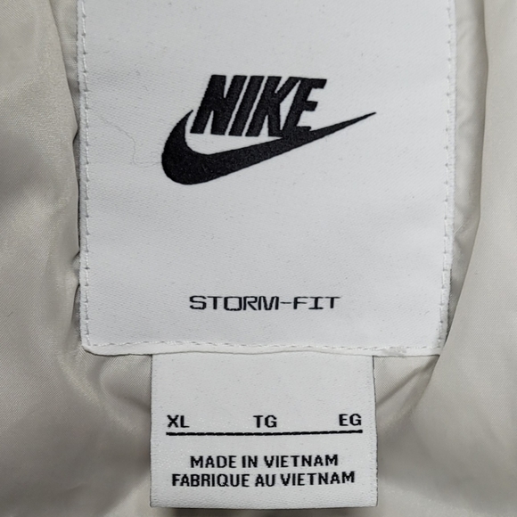 Nike Sportswear Storm-FIT Windrunner Hooded Down Jacket DD6795-077 - Picture 7 of 7